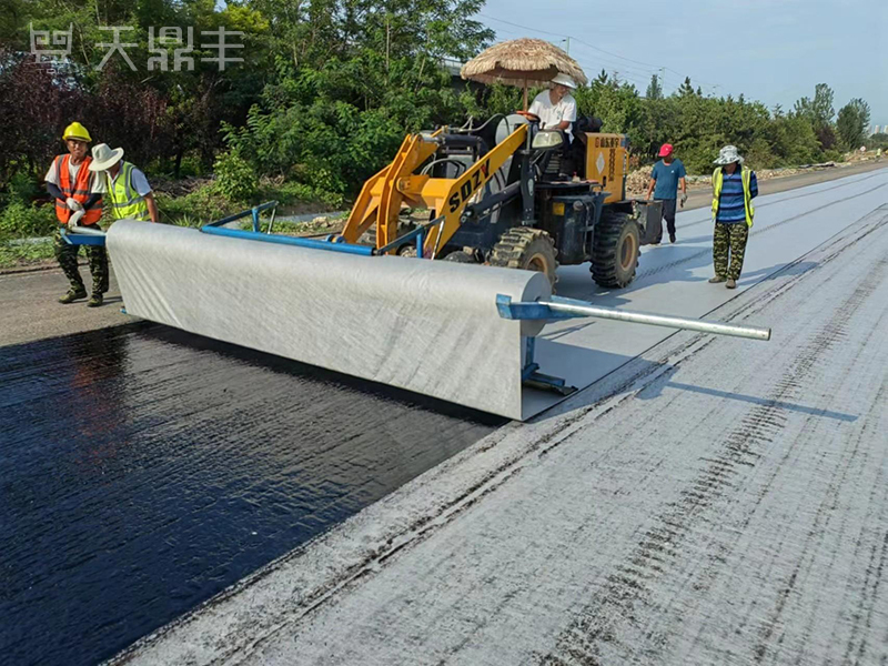 青兰高速改扩建工程（半刚性基层）